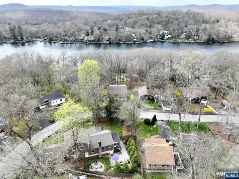 10 Hillside Road Ringwood NJ 07456