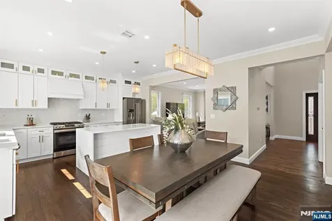 856 Spring Valley Road Maywood NJ 07607