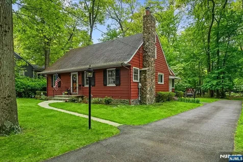 187 Henry Place Wyckoff NJ 07481