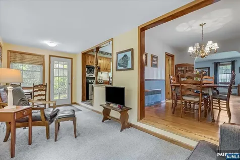 187 Henry Place Wyckoff NJ 07481