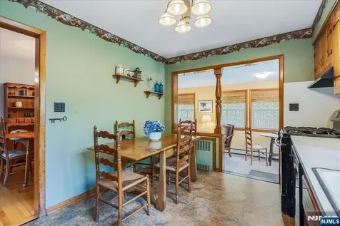 187 Henry Place Wyckoff NJ 07481