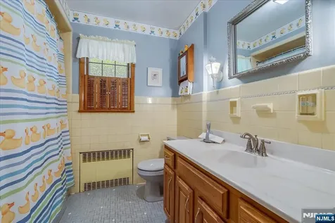 187 Henry Place Wyckoff NJ 07481