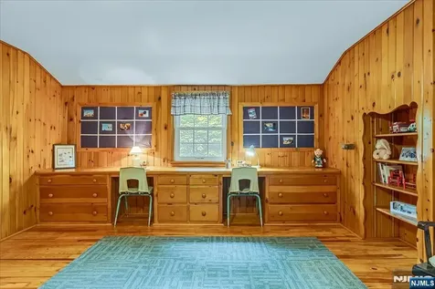 187 Henry Place Wyckoff NJ 07481