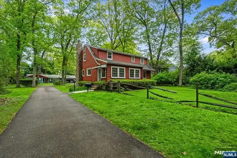 187 Henry Place Wyckoff NJ 07481