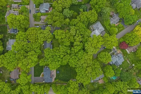 187 Henry Place Wyckoff NJ 07481