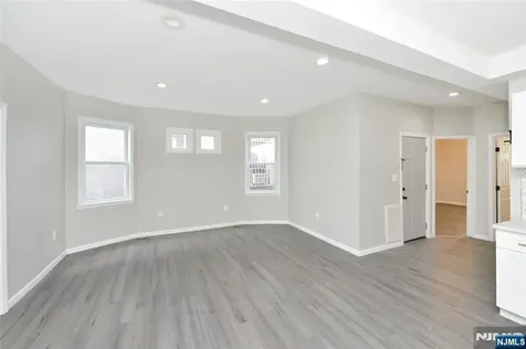 23 Bayview Avenue Jersey City NJ 07305