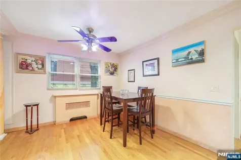 201 Oakdene Place Cliffside Park NJ 07010