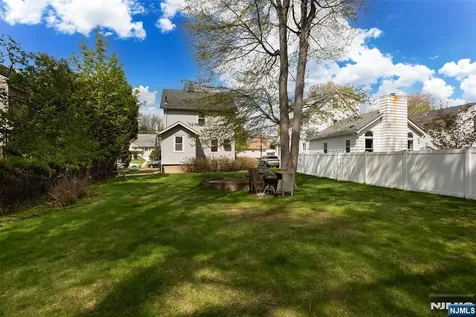 582 Center Avenue River Edge NJ 07661