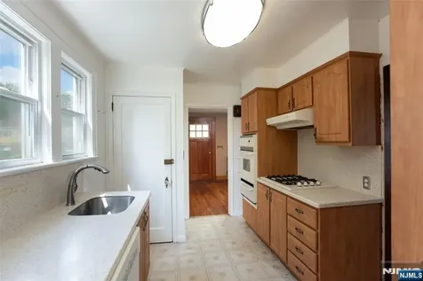 582 Center Avenue River Edge NJ 07661