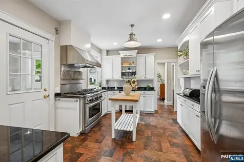 378 Park Street Montclair NJ 07043