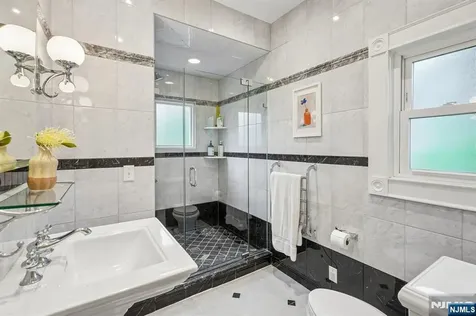 378 Park Street Montclair NJ 07043