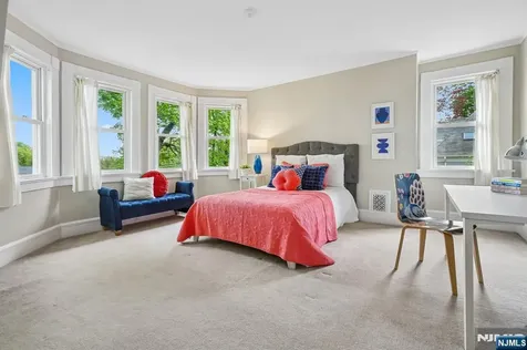 378 Park Street Montclair NJ 07043