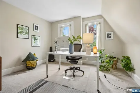 378 Park Street Montclair NJ 07043