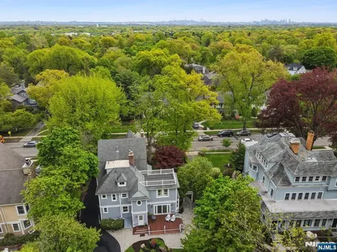 378 Park Street Montclair NJ 07043
