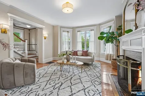 378 Park Street Montclair NJ 07043