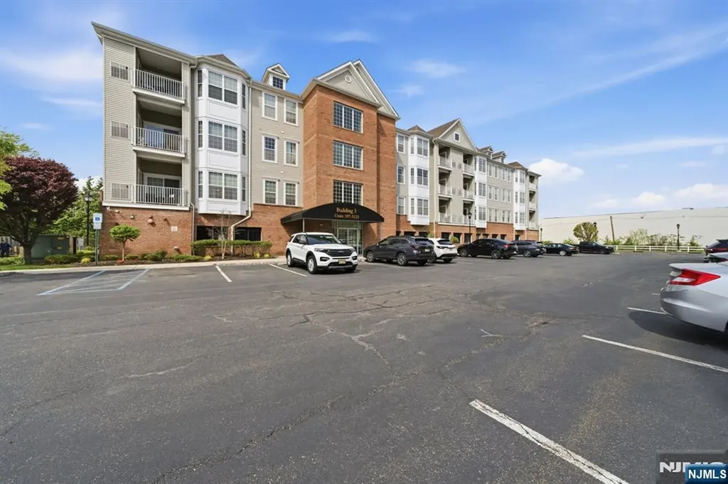 3120 Cory Lane Elmwood Park NJ 07407