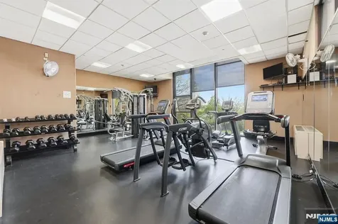 6 Horizon Fort Lee NJ 07024