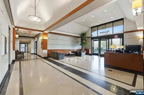 6 Horizon Fort Lee NJ 07024