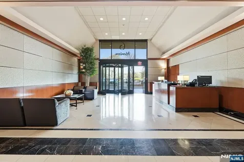 6 Horizon Fort Lee NJ 07024