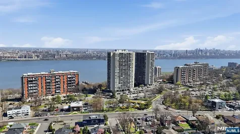 6 Horizon Fort Lee NJ 07024