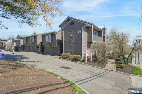 855 Valley Brook Avenue Lyndhurst NJ 07071