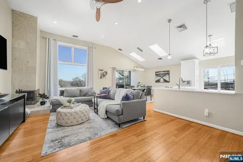855 Valley Brook Avenue Lyndhurst NJ 07071