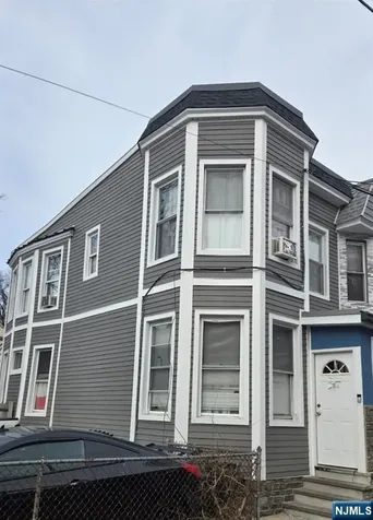 189 Duane Street Orange NJ 07050