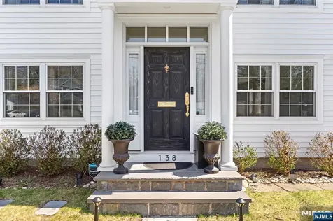 138 Brookside Avenue Cresskill NJ 07626