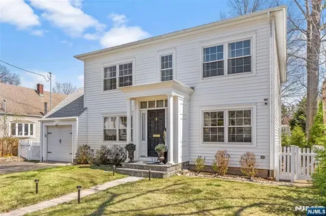 138 Brookside Avenue Cresskill NJ 07626