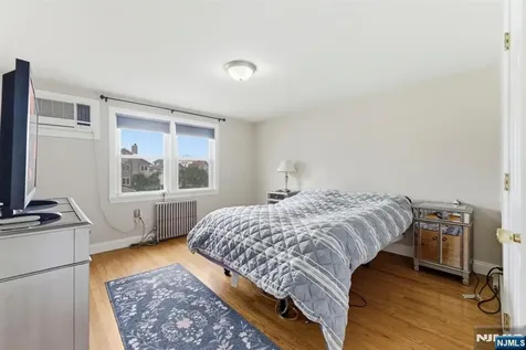 554 Kingsland Avenue Lyndhurst NJ 07071
