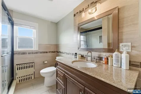 554 Kingsland Avenue Lyndhurst NJ 07071