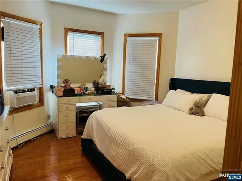 108 Bellevue Avenue Elmwood Park NJ 07407