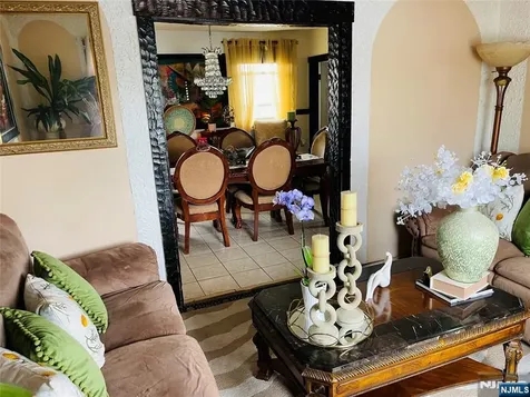 108 Bellevue Avenue Elmwood Park NJ 07407