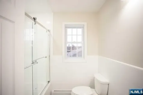 473 Lincoln Street Palisades Park NJ 07650