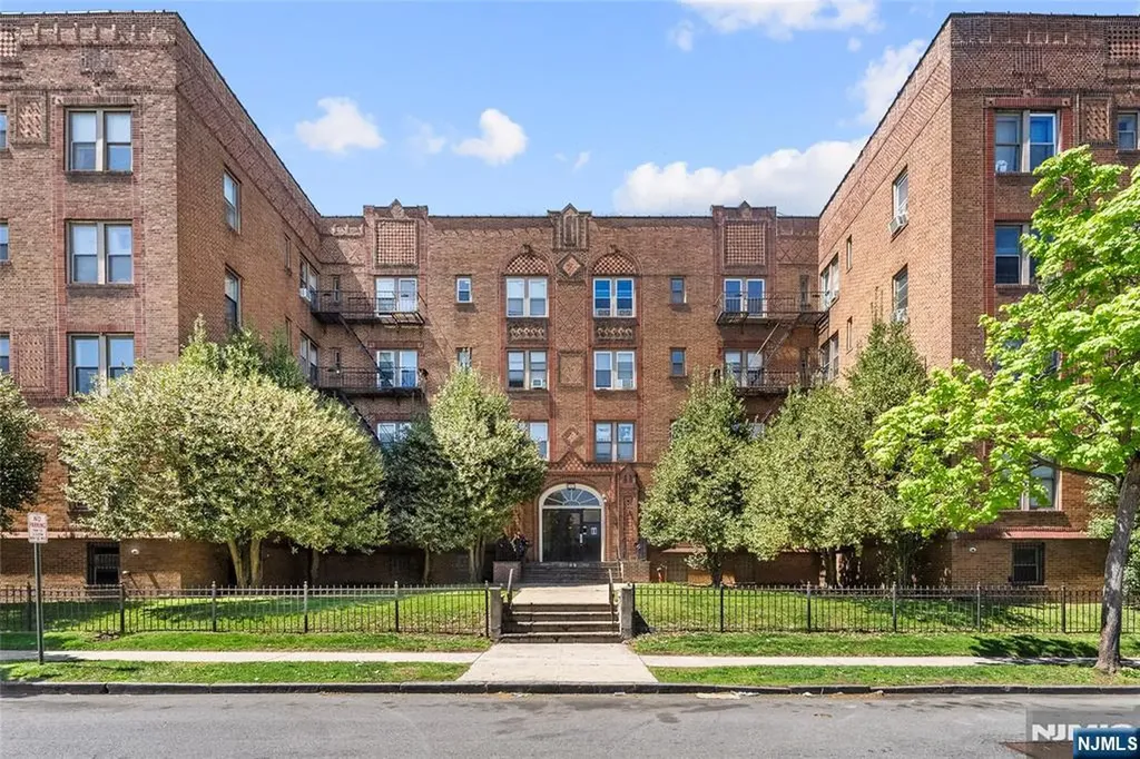 433 Lincoln Avenue Orange NJ 07050