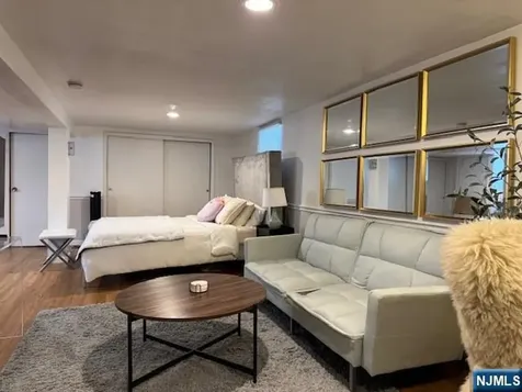 549 Oregon Avenue Cliffside Park NJ 07010