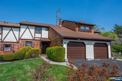 8 Sherbone Place Sayreville NJ 08872