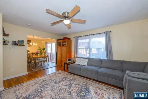 8 Sherbone Place Sayreville NJ 08872