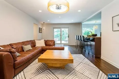 437 Summit Street Englewood Cliffs NJ 07632