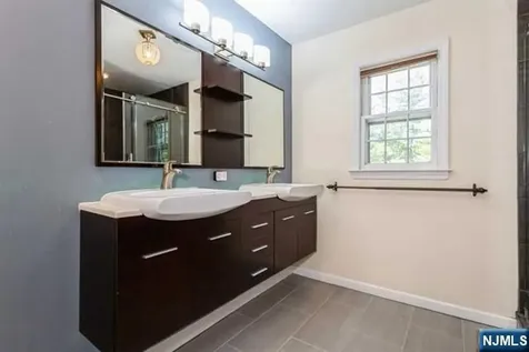 437 Summit Street Englewood Cliffs NJ 07632