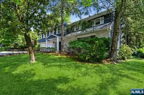 437 Summit Street Englewood Cliffs NJ 07632