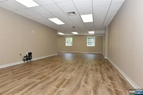 555 Goffle Road Ridgewood NJ 07450