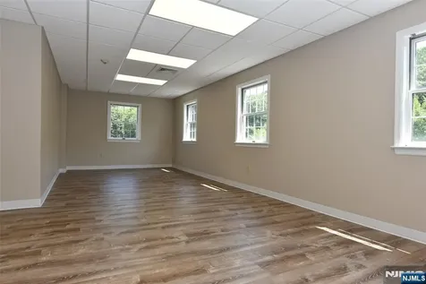 555 Goffle Road Ridgewood NJ 07450