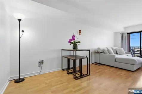 1906 Paterson Plank Road North Bergen NJ 07047