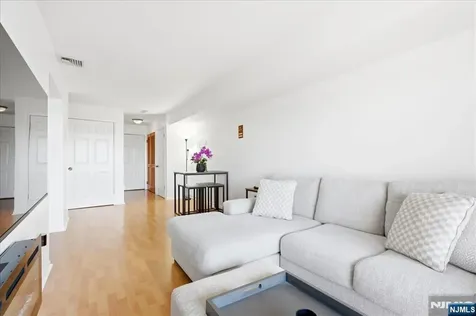 1906 Paterson Plank Road North Bergen NJ 07047