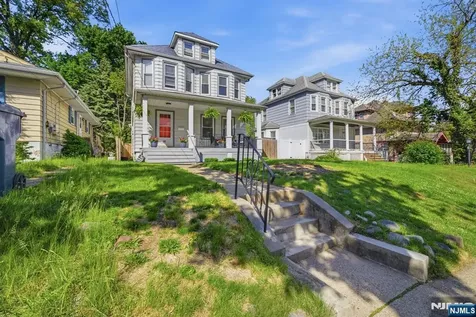 42 Spring Valley Avenue Hackensack NJ 07601