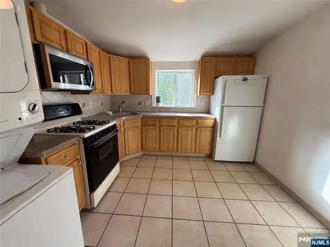 165 Oak Grove Avenue Hasbrouck Heights NJ 07604