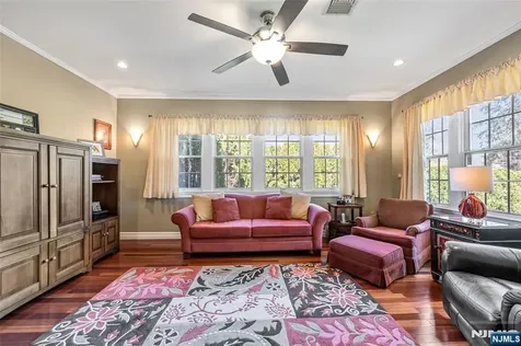 133 N Pleasant Avenue Ridgewood NJ 07450