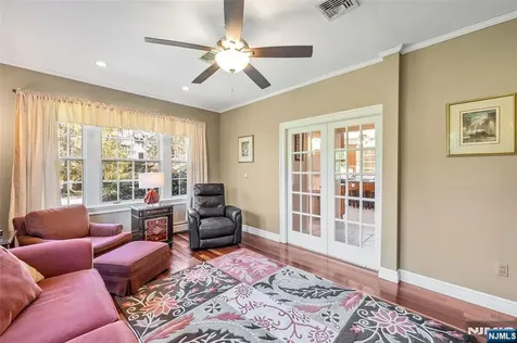 133 N Pleasant Avenue Ridgewood NJ 07450