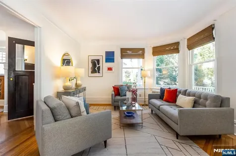 39 Draper Terrace Montclair NJ 07042